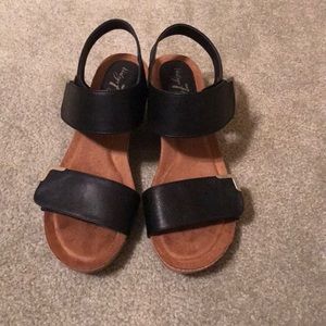 Women’s size 10 wedges